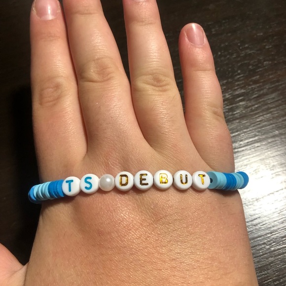 Handcrafted Taylor Swift Debut Album Blue Clay bead Bracelet - Picture 2 of 3
